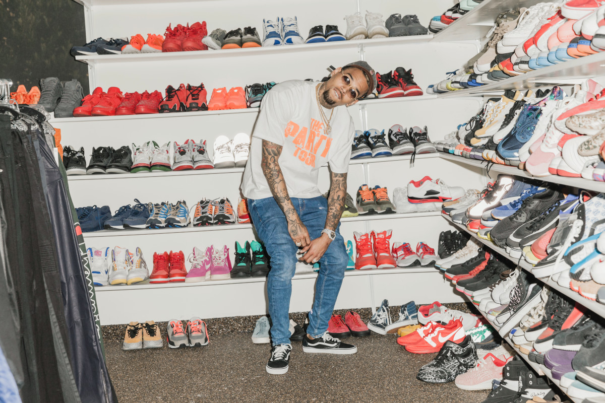 Complex closets clearance