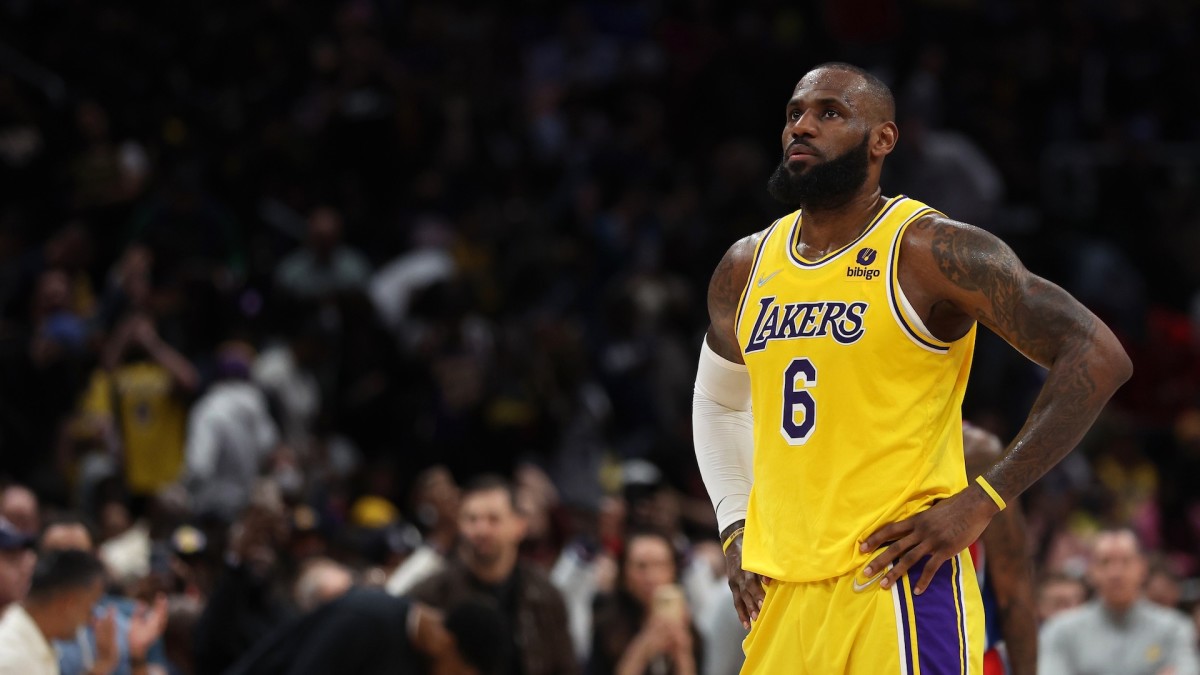 LeBron James Passes Karl Malone for No. 2 on NBA's All-Time ...