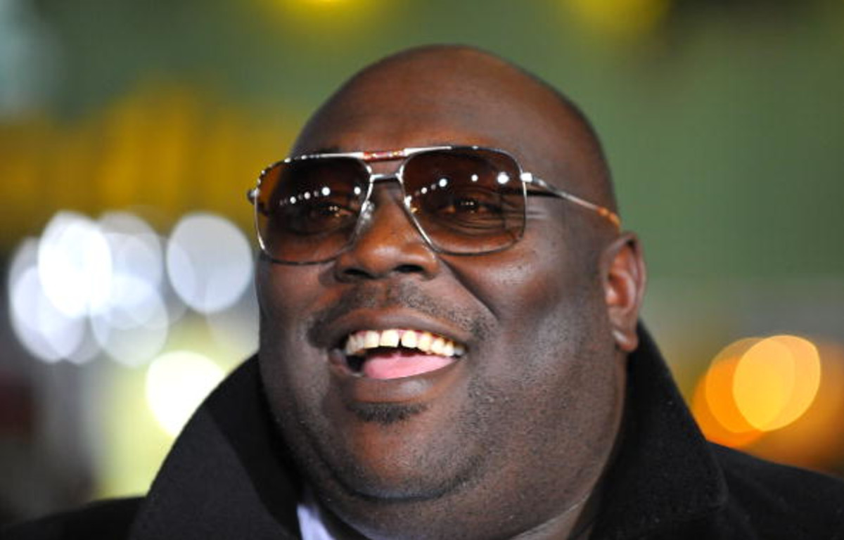 Faizon Love Says 'White People Built' Dave Chappelle | Complex