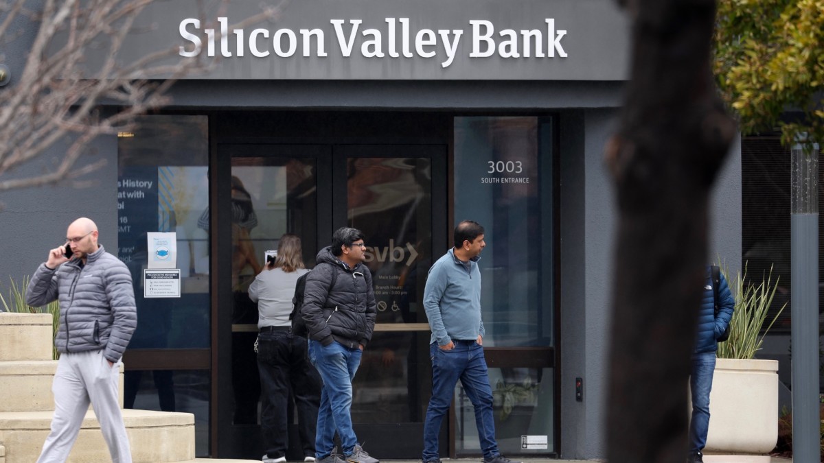 Silicon Valley Bank Shut Down by Regulators, Biggest Collapse Since