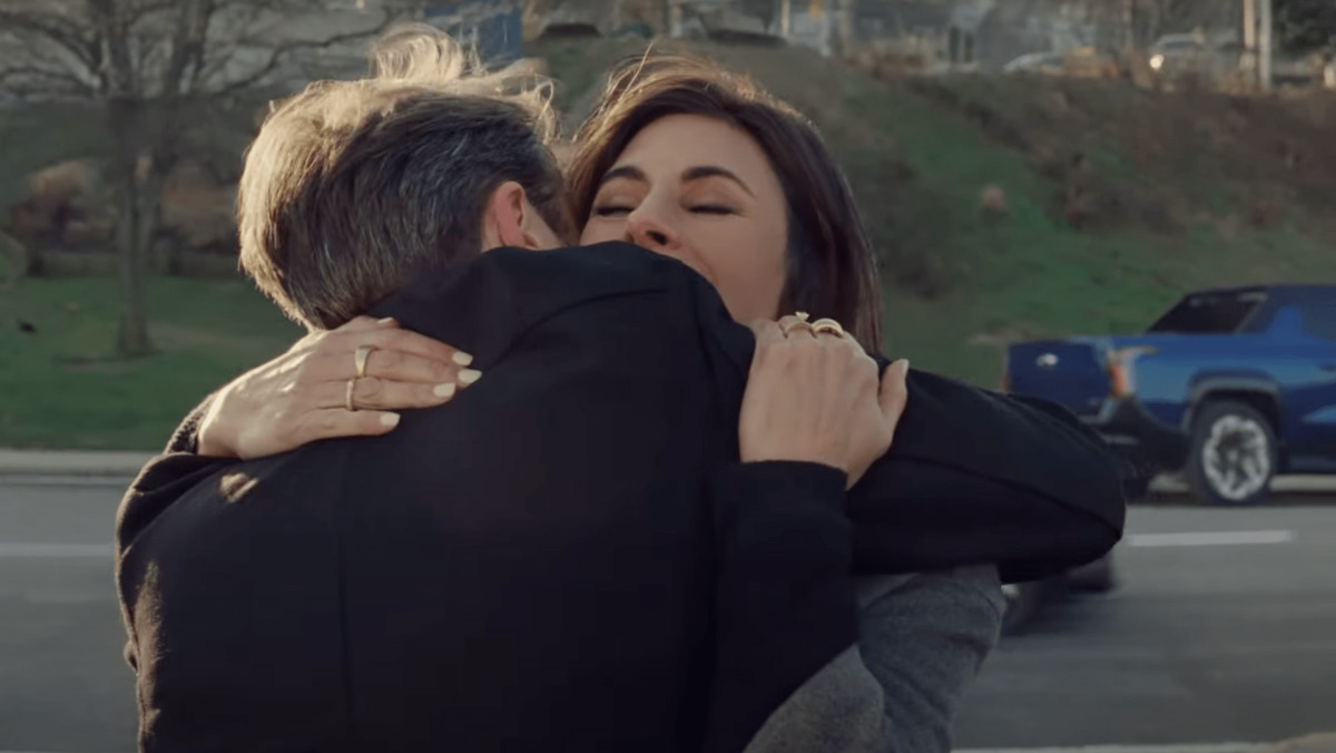 People Are Loving ‘Sopranos’ Super Bowl Commercial, Reuniting Meadow