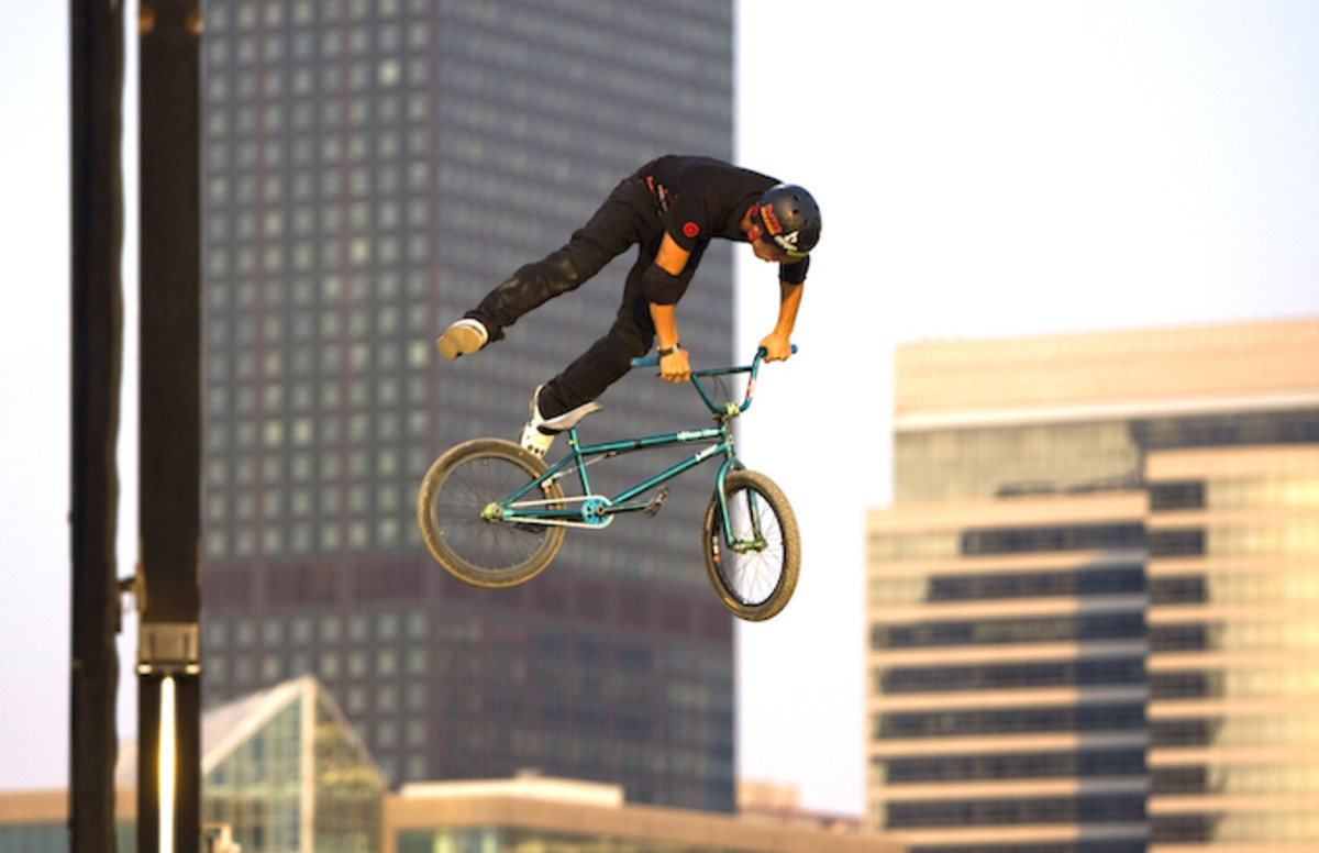 This BMX Rider Was Extremely Lucky Complex