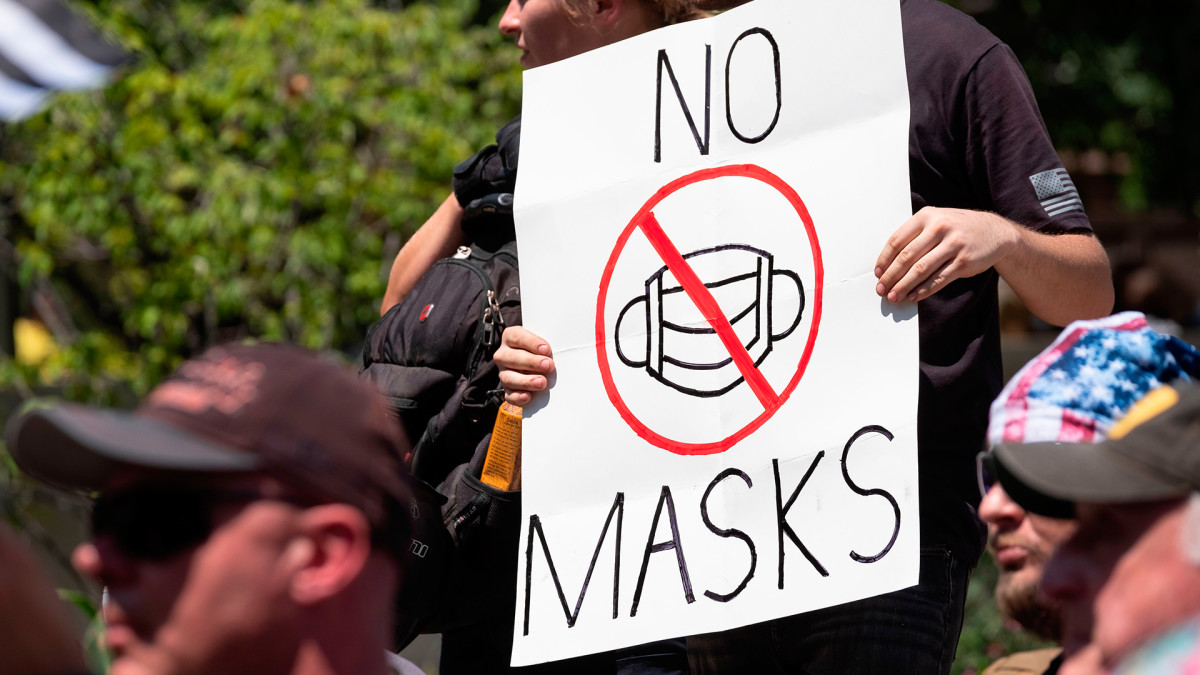 Anti-Mask Protesters Filmed Assaulting Shoppers at Los Angeles Mall
