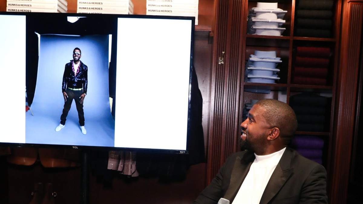 Kanye West And Joel Osteen Criticized For Walk On Water Stunt Complex