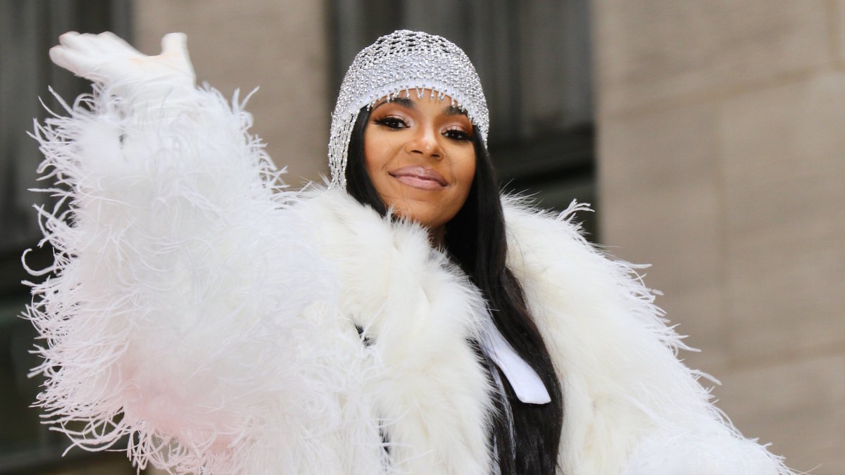 Ashanti Reveals That She’s Now Free of COVID-19 | Complex