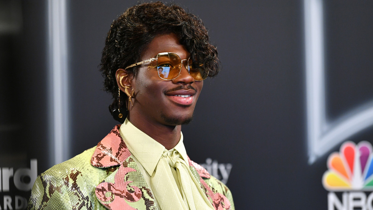 Lil Nas X Responds To Dave East S Homophobic Slur Over Nicki Minaj Costume Complex