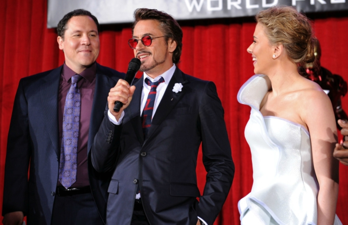 Marvel Celebrates 10-Year Milestone With Epic MCU Class Photo | Complex