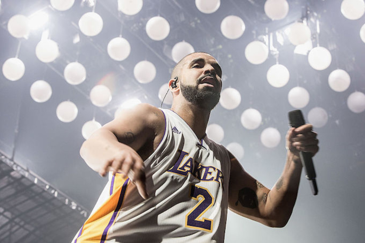 People Are Pretty Impressed With Drake’s Enviable Collection of Signed