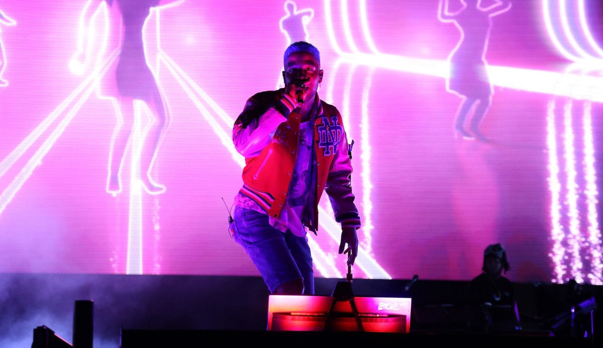 Kid Cudi Announces To the Moon World Tour f/ Don Toliver & More Complex