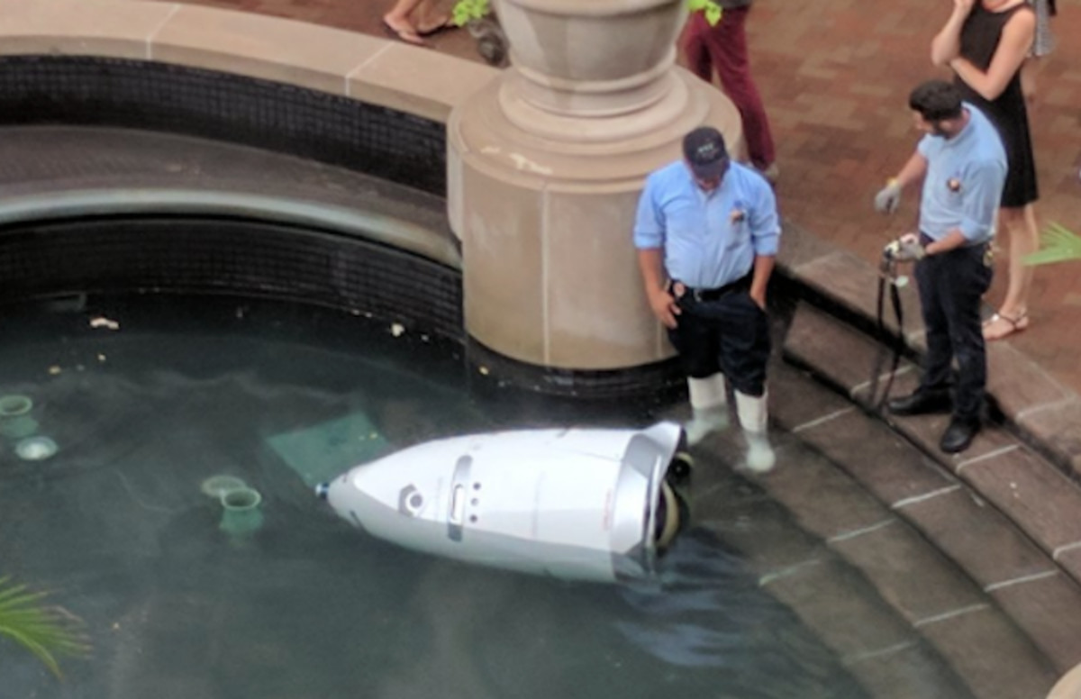 D.C. Based Security Robot Bids Farewell to Miserable Job By Drownng
