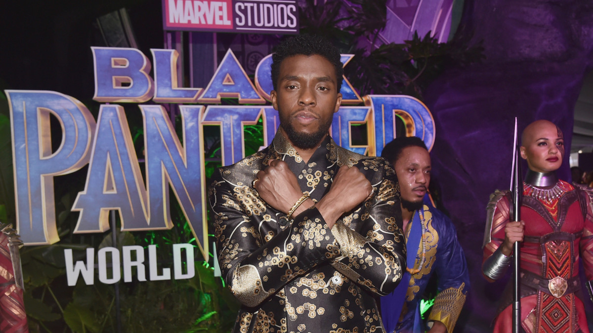 Disneyland Unveils 'Black Panther' Mural With Chadwick ...