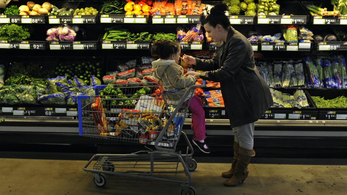 USDA to Discontinue COVID19 Exception for Food Stamps Complex