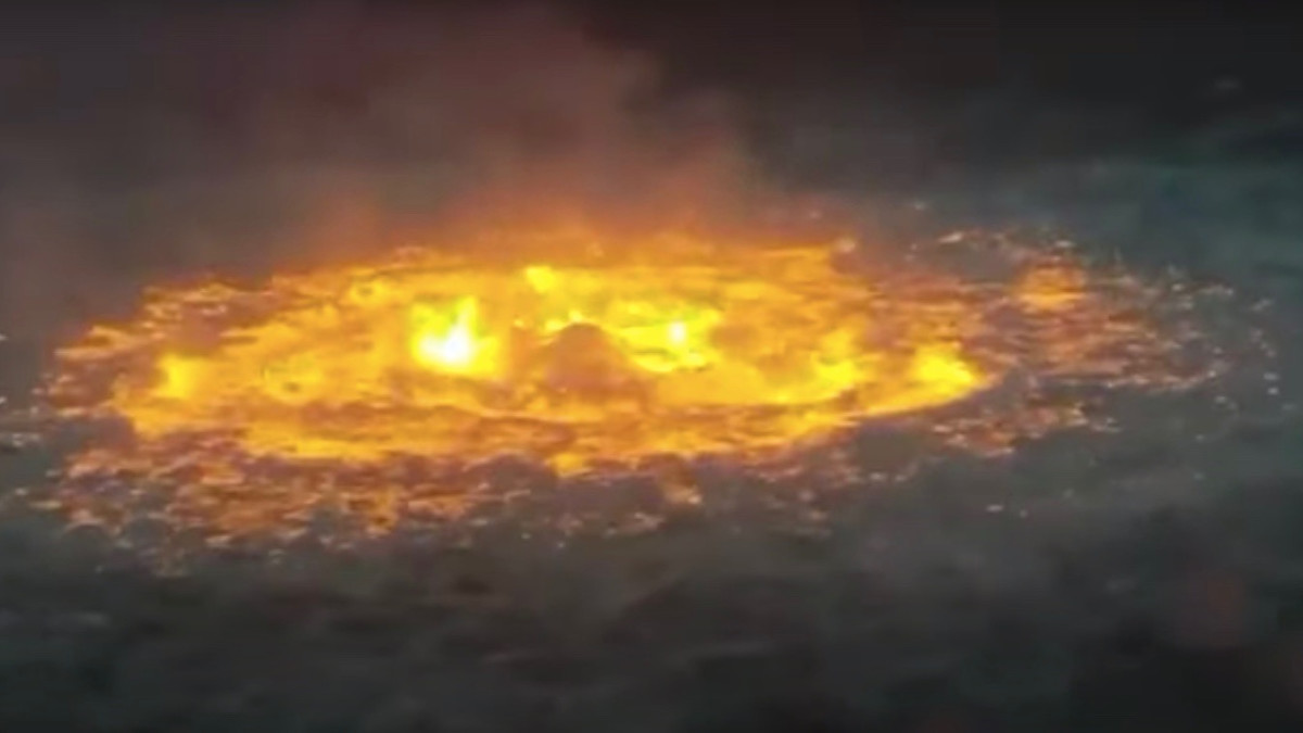 Horrifying Video Shows Gulf of Mexico in Flames After Gas Pipeline