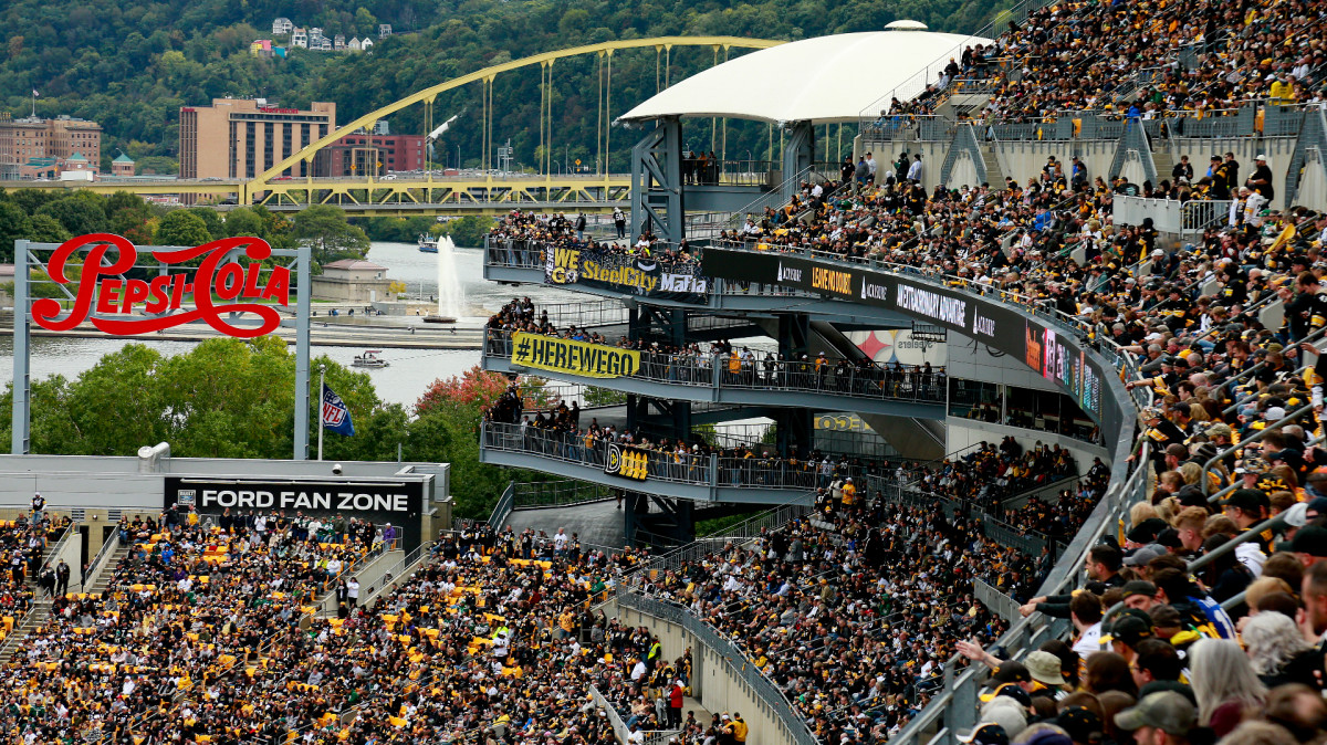 Man Dies After Fall From Stadium Escalator Following Steelers Game