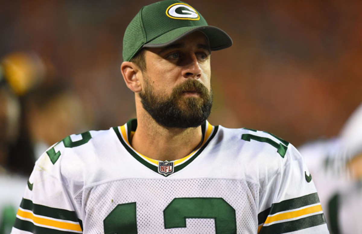 Aaron Rodgers Explains Why He Refuses to Speak Publicly