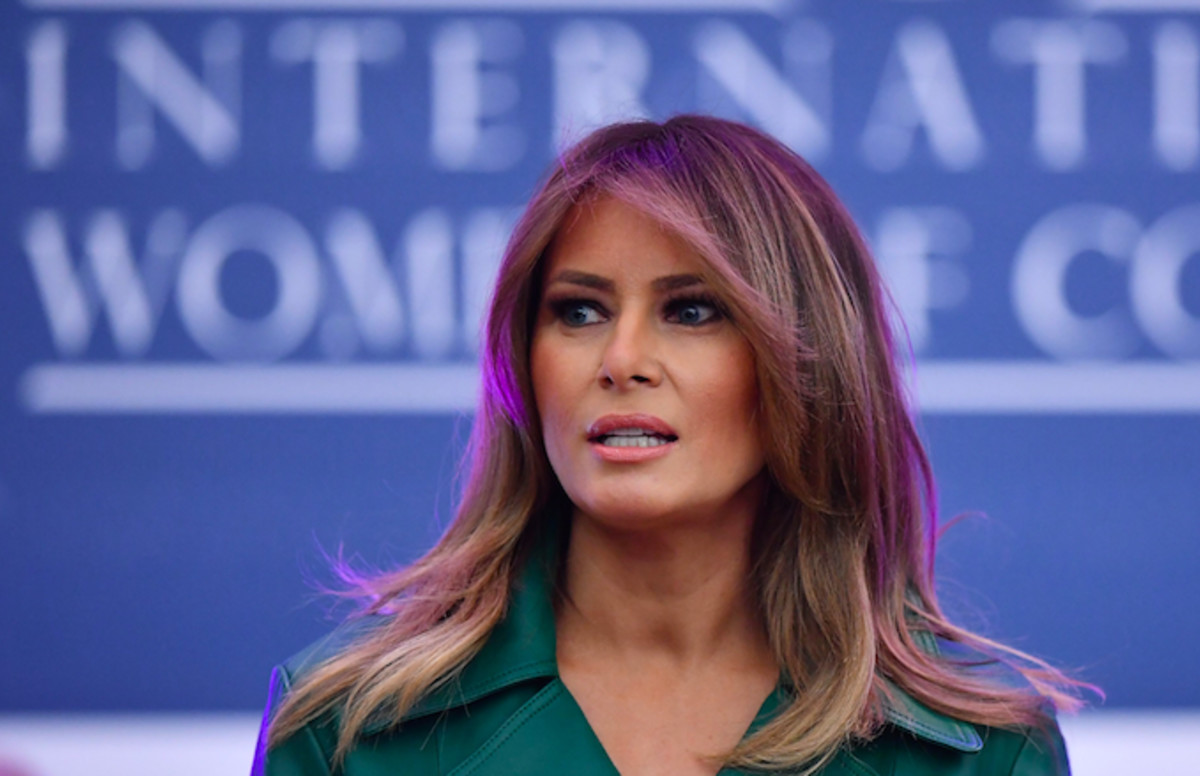 People On Twitter Have Revived The Fake Melania Conspiracy Theory Complex