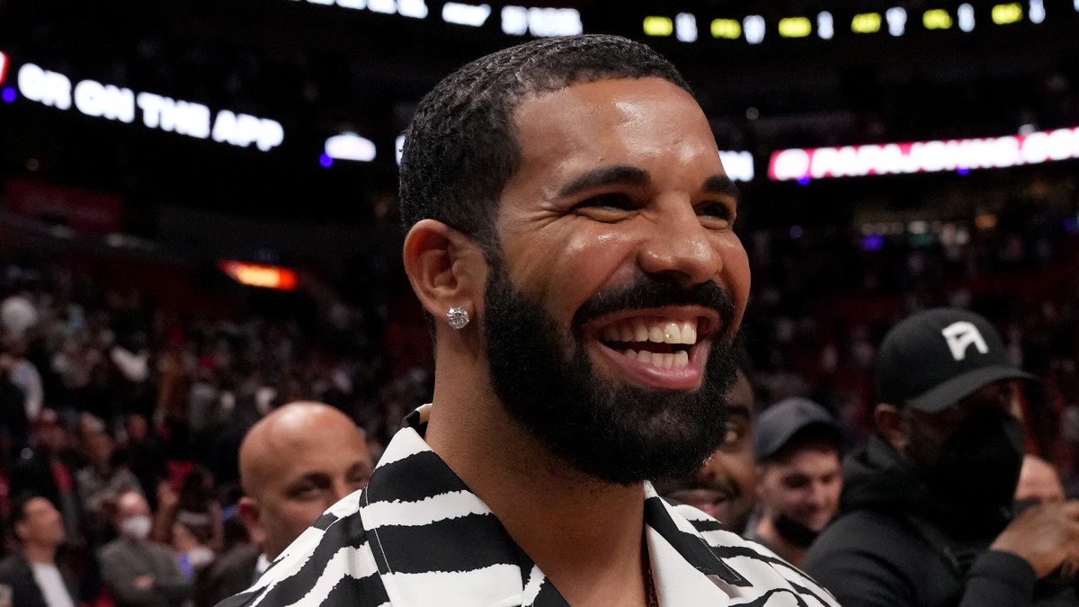 Drake Reportedly Completes Sale of Hidden Hills ‘YOLO Estate’ for 12M Complex