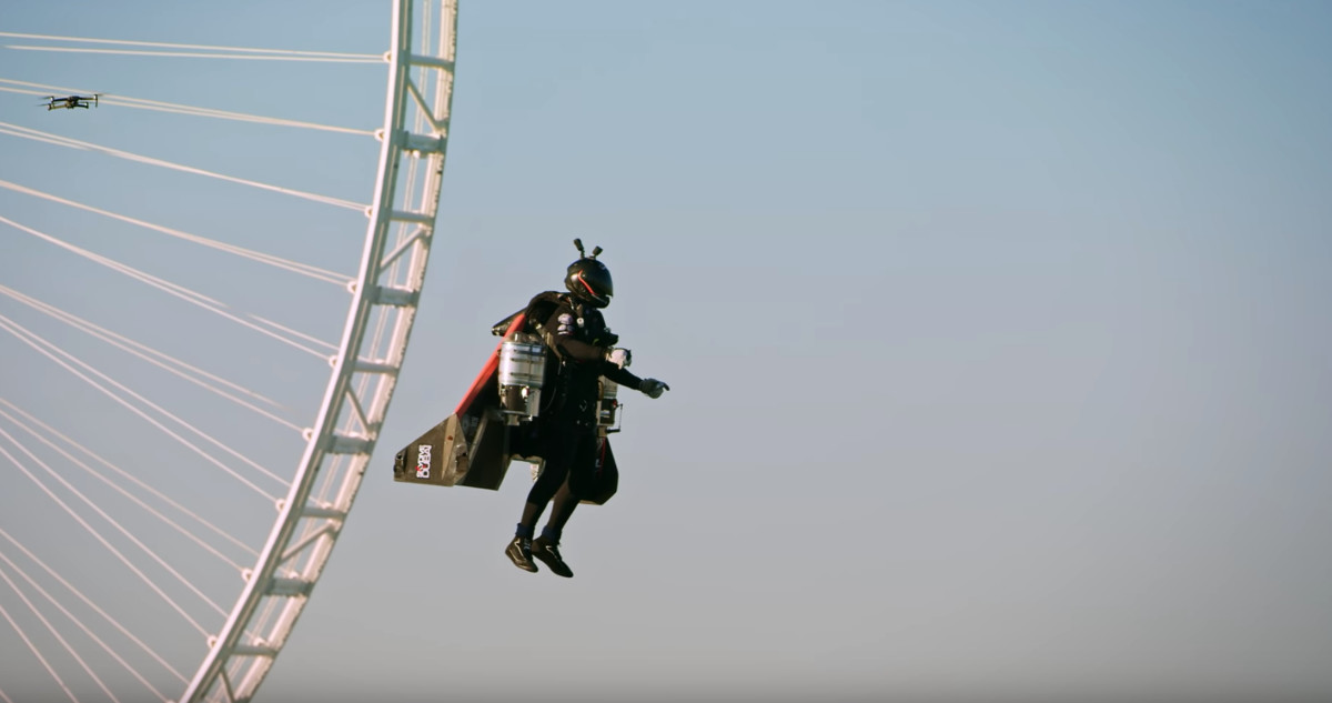 Wild Footage Shows Historic Jetpack Flight in Dubai Complex