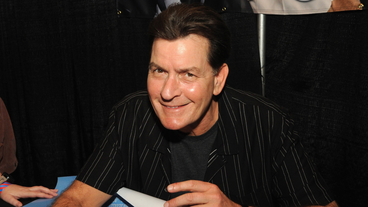 Charlie Sheen Settles Lawsuit After Ex Claims He Exposed Her To Hiv Complex 2673