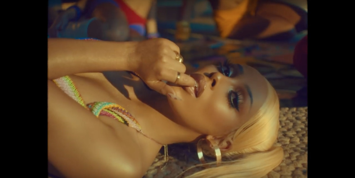 Doja Cat Brings Back The 70s In New Say So Video Complex