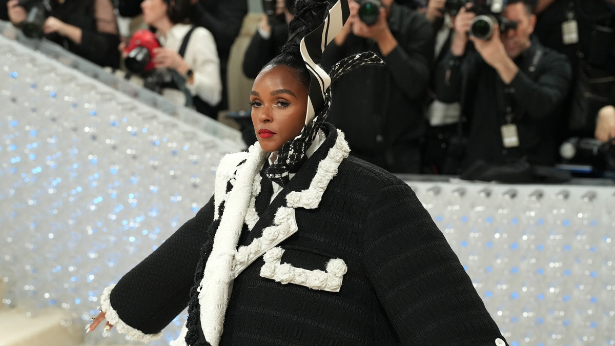 Janelle Monáe Announces ‘The Age of Pleasure,’ Shares “Lipstick Lover
