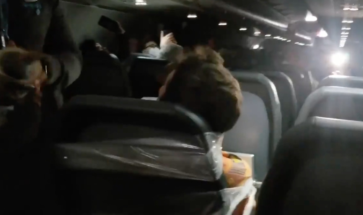 Video Shows Man Taped To Seat After Allegedly Groping Flight Attendants Complex