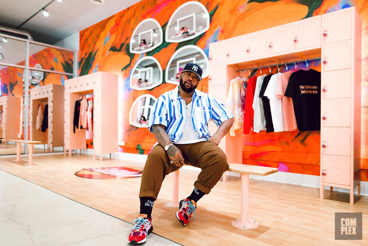 joe freshgoods track pants