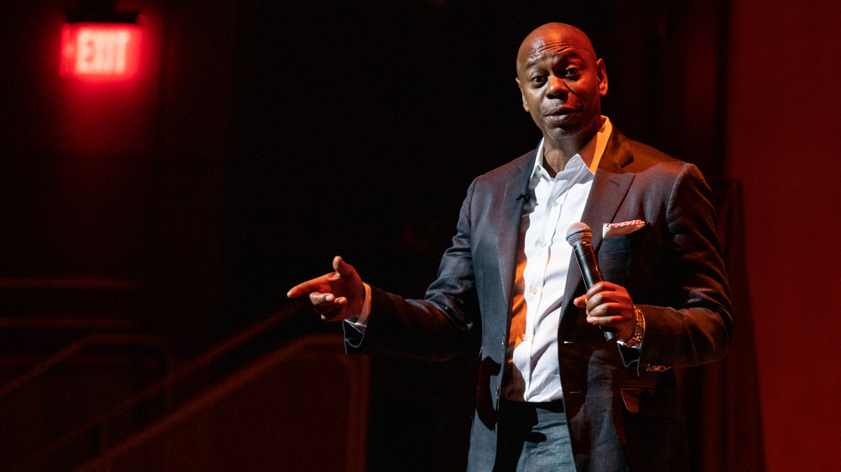 Dave Chappelle Surprises as Opener for Chris Rock and Kevin Hart’s NYC