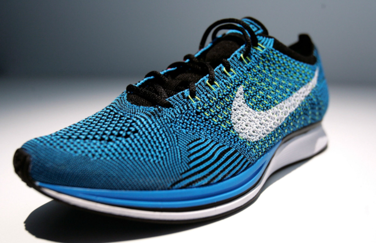 Knitted nike shoes clearance