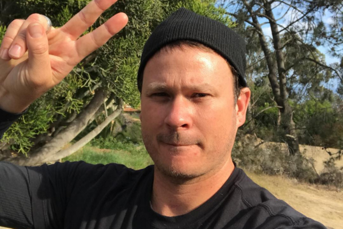 Alien Enthusiast Tom DeLonge Has Been Named UFO Researcher of the Year ...