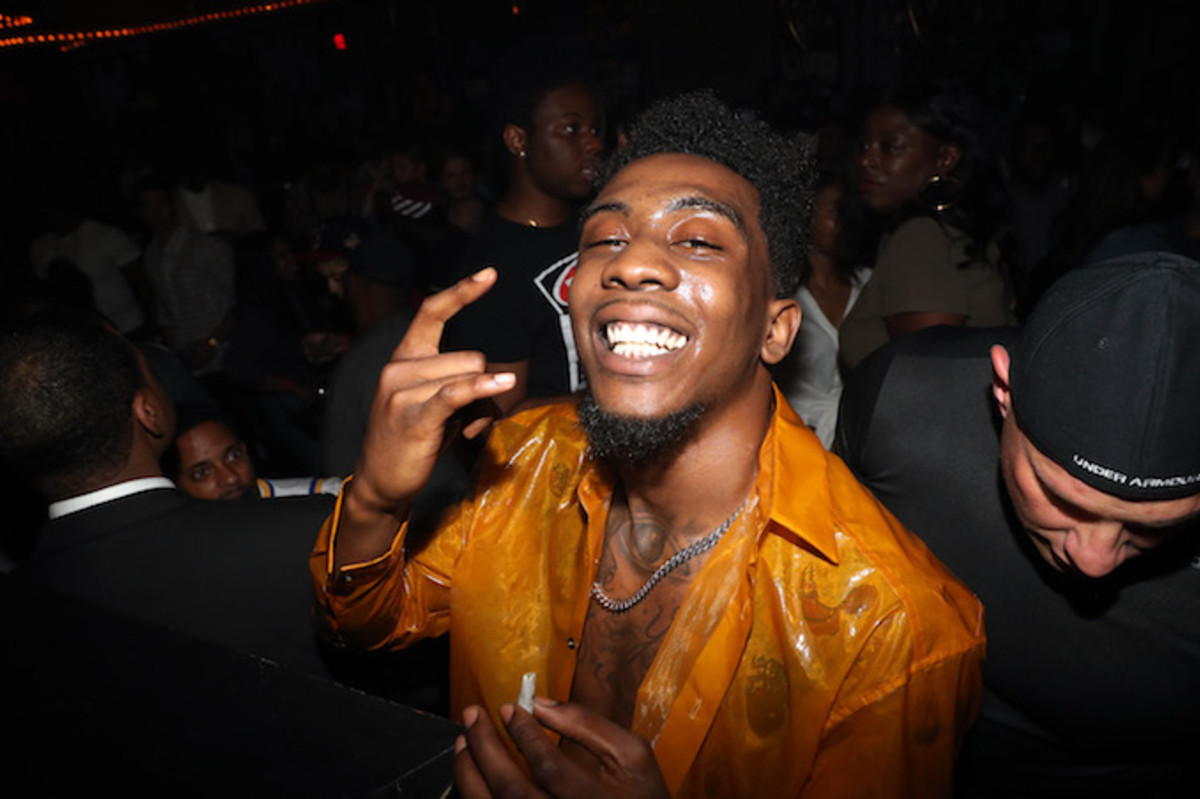 Desiigner Returns to Brooklyn for His “Hood” Video | Complex