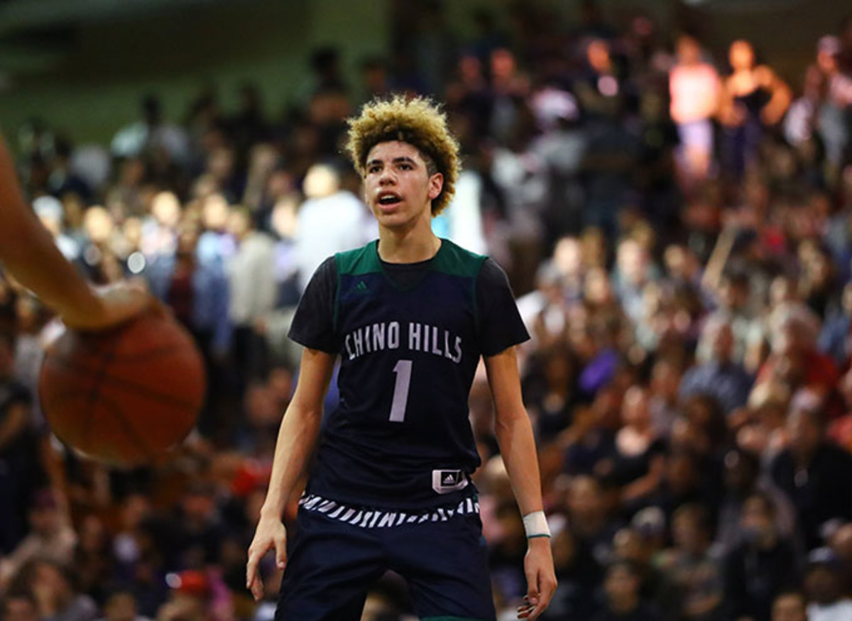 LaMelo Ball Gets Humbled By the Rim In One of Worst Dunk Attempts Ever.