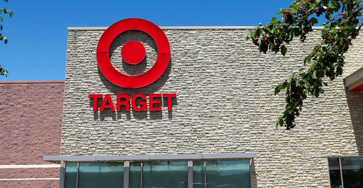 Target to Cover 100 College Tuition for its Employees Complex