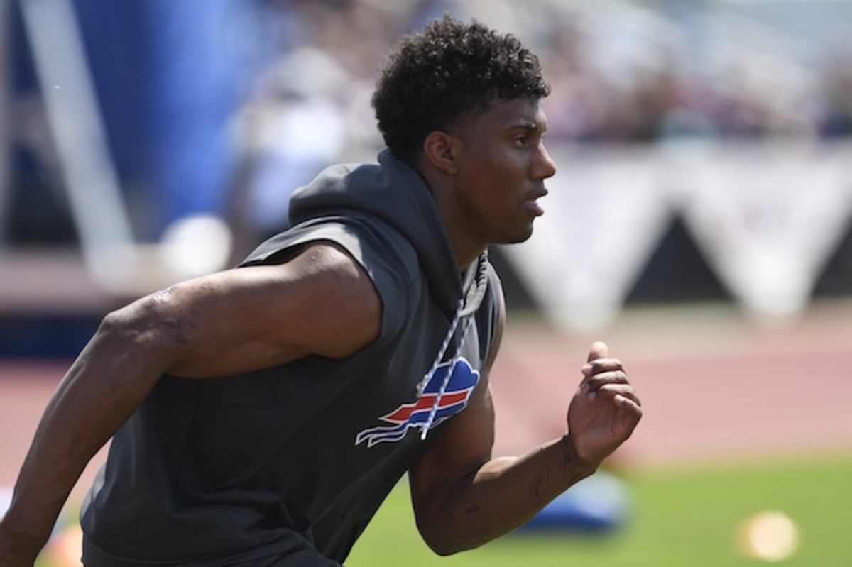 Buffalo Bills’ Zay Jones ‘Grateful’ to Be Alive After ‘Traumatic