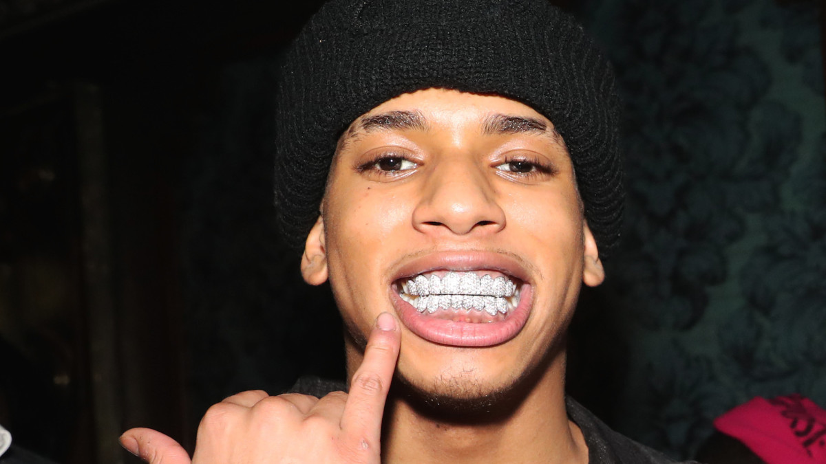 NLE Choppa Tells Fans to 'Put Them Travis Scott Burgers ...
