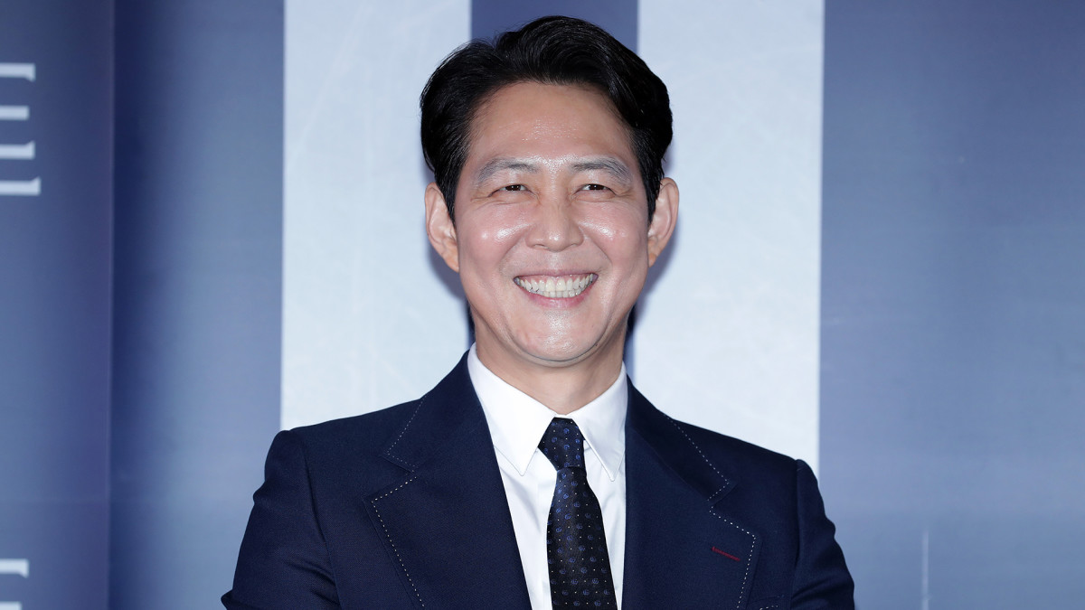 La star de "Squid Game" Lee JungJae dirigera la nouvelle série "Star