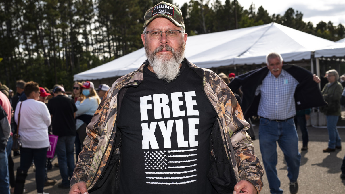 Prosecutors Seek Arrest Warrant for Kyle Rittenhouse Over Bond Violation - Flipboard