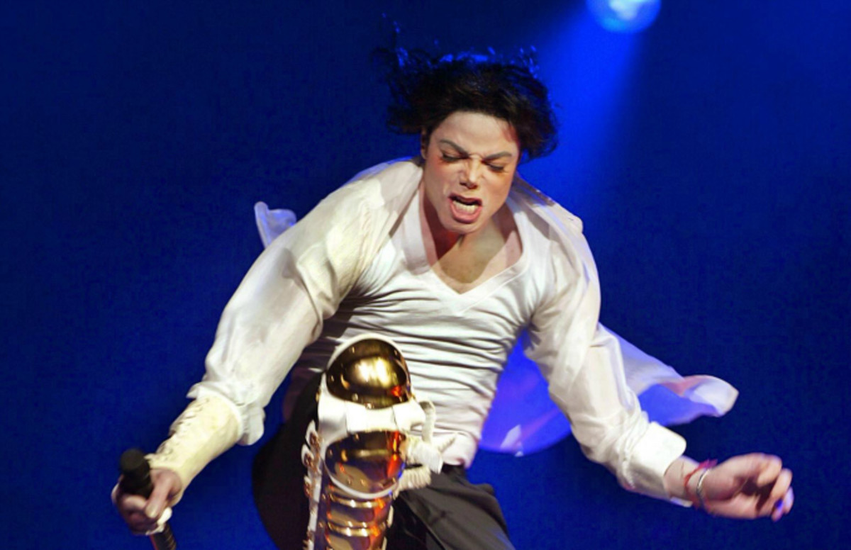 Lakers Remove Michael Jackson Song Following ‘Leaving Neverland’ Complex