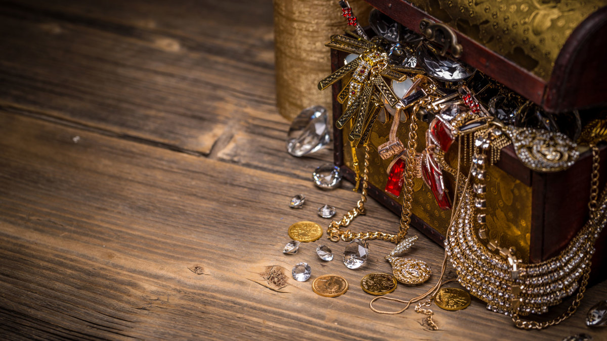 Treasure Chest Hidden in Rocky Mountains Has Been Found Complex