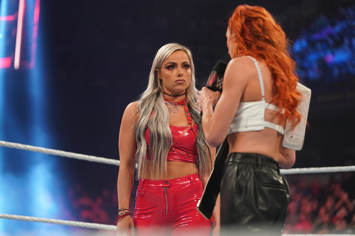 WWE Raw: Liv Morgan Suffers Storyline Injury Heading Into Day 1 1