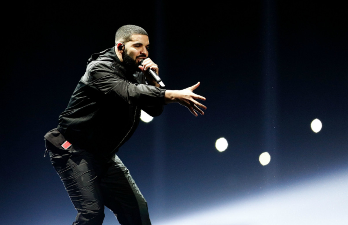 Drake Previews New Music at Memphis Complex