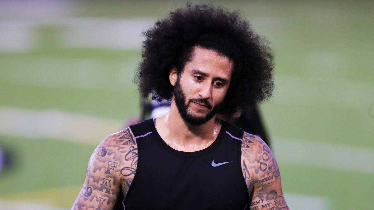 Colin Kaepernick Offers to Pay For Lawyers For Arrested Protesters