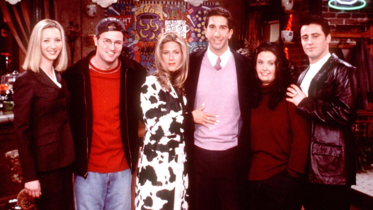 Jennifer Aniston Reassures 'Friends' Fans After Latest ...