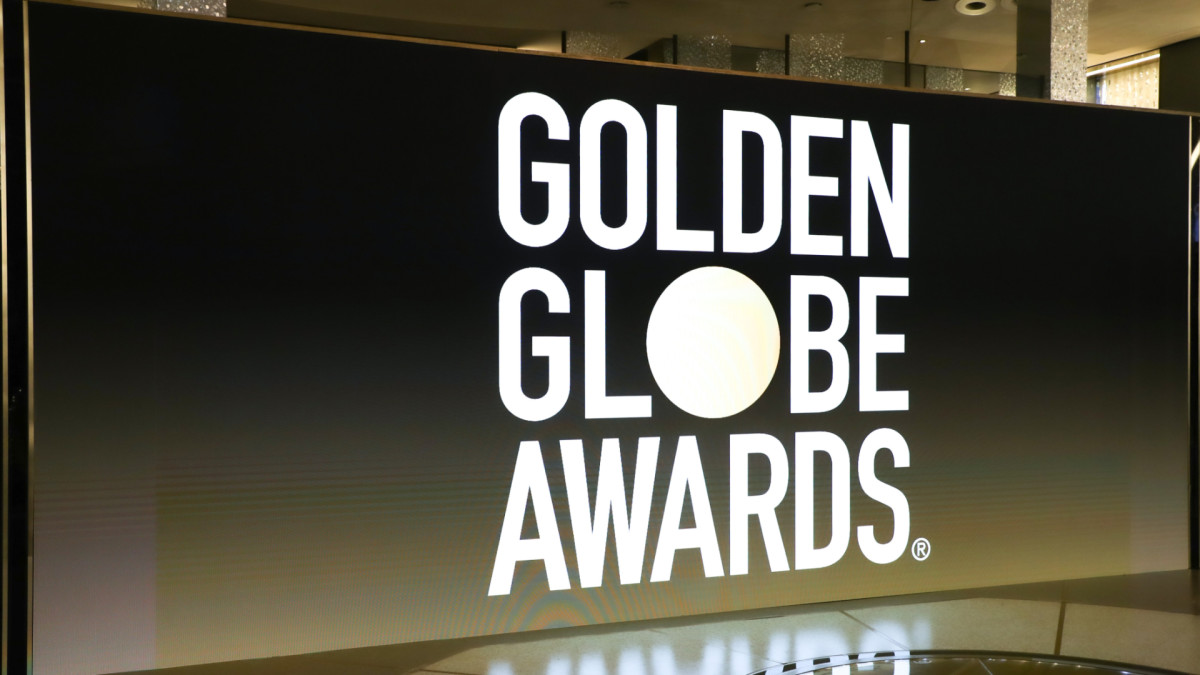 Here’s a Complete List of the Winners at the 2021 Golden Globes Complex