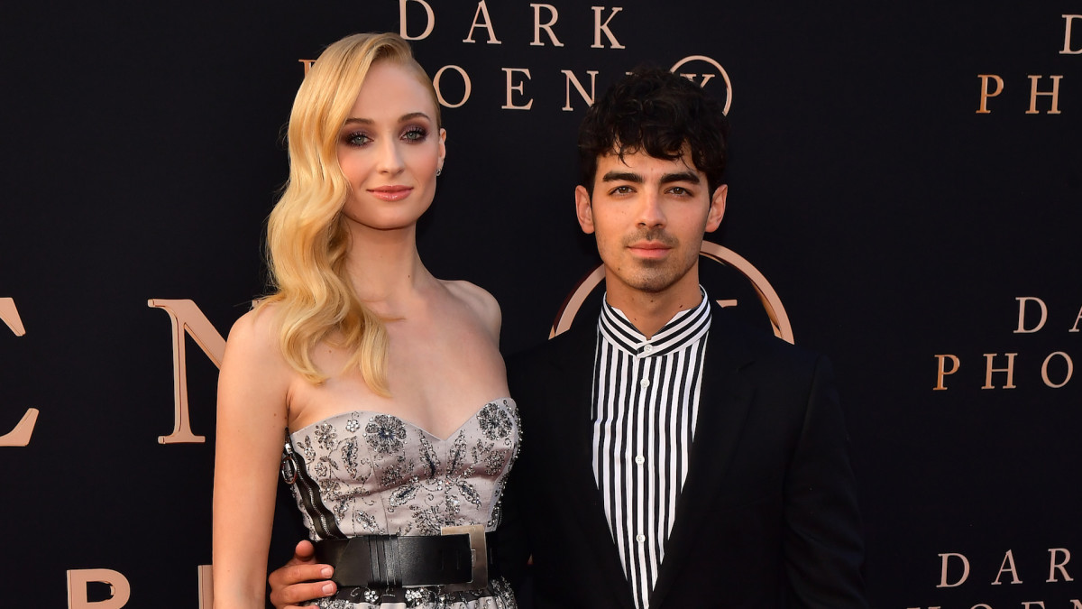 Sophie Turner Explains Why She Hated The Jonas Brothers