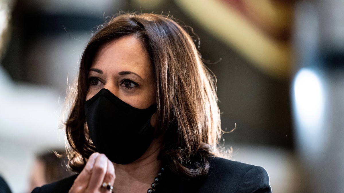 Vice Presidential Nominee Kamala Harris Names 2pac As Best Rapper Alive Complex