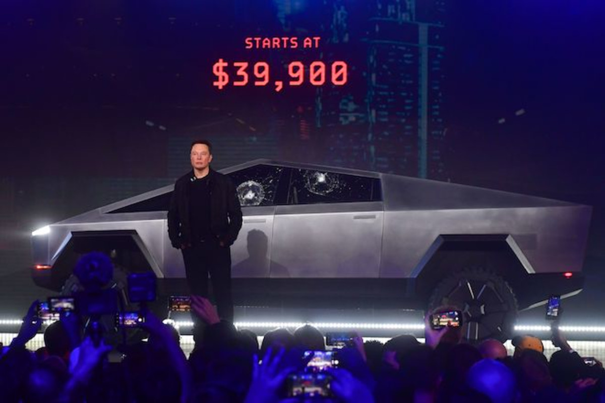Elon Musk Accidentally Broke The Tesla Cybertruck S Windows In Its Debut Flipboard