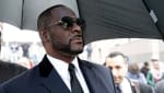 Singer R. Kelly leaves the Leighton Courthouse following his status hearing