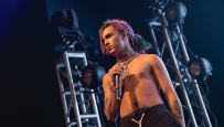 Lil Pump Reportedly Signs $8 Million Record Deal With Warner ...