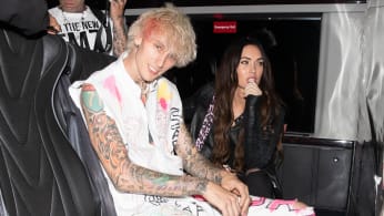 Watch Machine Gun Kelly Perform My Ex S Best Friend And Lonely On Snl Complex Machine gun kelly performs emotional song 'lonely' during snl debut as musical guest. watch machine gun kelly perform my ex
